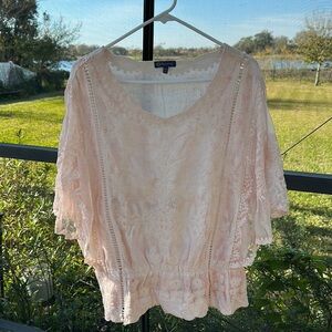 Democracy Bohemian 100% cotton 1X light pink / beige lace Top nwot